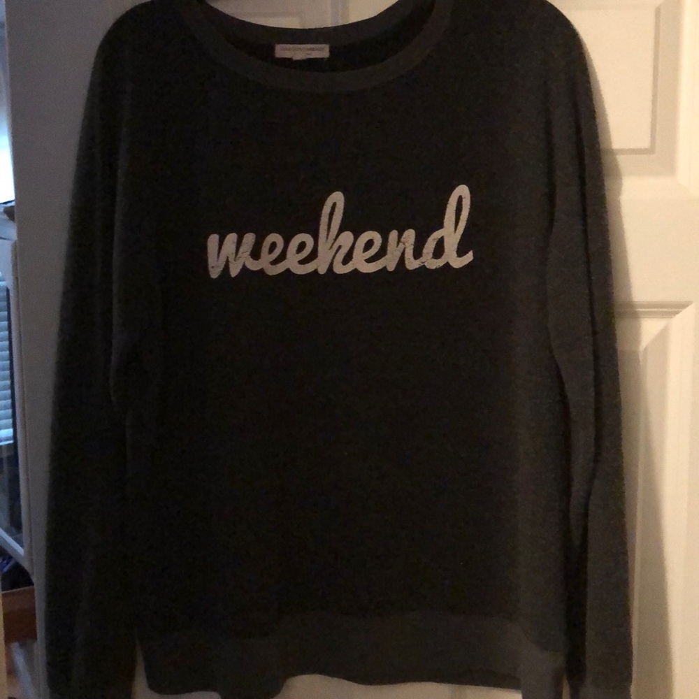Distressed/vintage “Weekend” gray sweatshirt